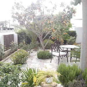 https://bonito-apartamento-de-3-hab-con-jardn.catalonia-hotels.com